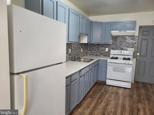 705 Spruce St, Wilmington, DE 19801-4224