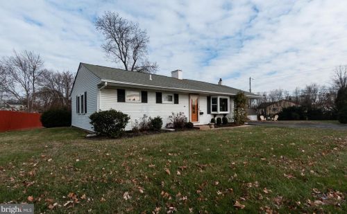 1017 Harding Rd, Southampton, PA 18966-3223