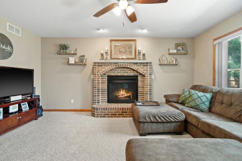 1158 101 St, Kenosha WI 53158-4034 exterior