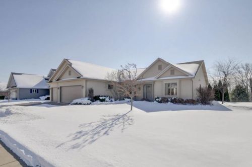 8409 Majestic Hills Dr, Sturtevant, WI 53177-2940