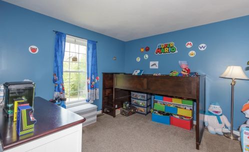 11 Lynwood Rd, Raymond NH  03077-1876 exterior