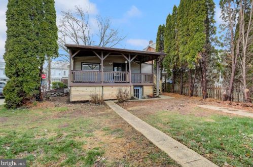 259 Louther St, Carlisle PA  17013-2528 exterior