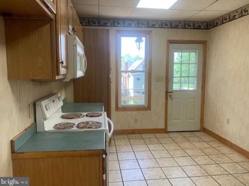 1732 Norwegian St, Primrose PA  17901-2110 exterior