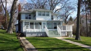 1531 Cedar Point Dr, Delavan, WI 53115-3901
