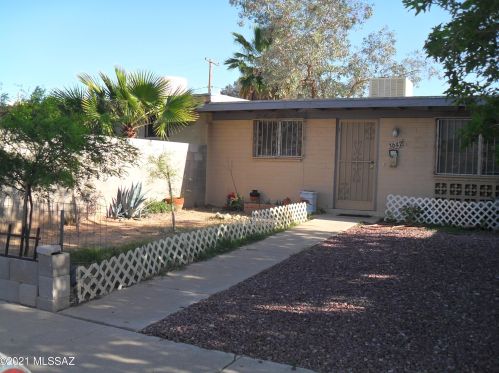 3642 Ellington Pl, Tucson, AZ 85713-4216