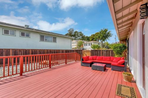 2671 Cottonwood Dr, San Bruno CA  94066-2619 exterior