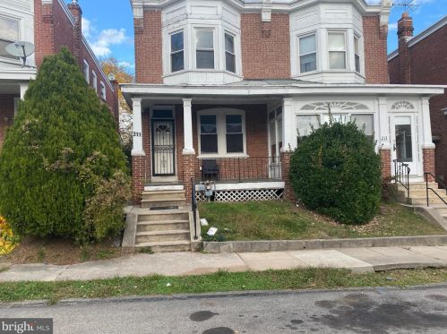211 Poplar St, Norristown, PA 19401-3413