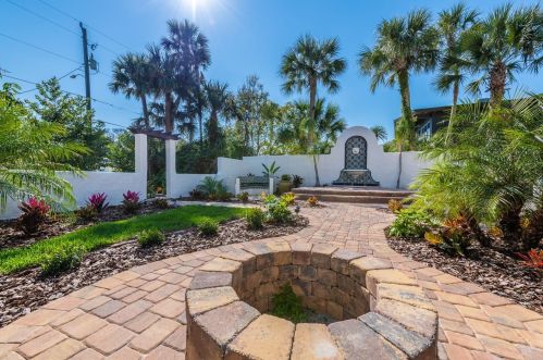 420 Ocean Dunes Rd, Daytona Beach FL  32118-4914 exterior