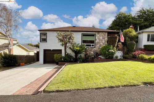 470 N St, Benicia CA  94510-2821 exterior