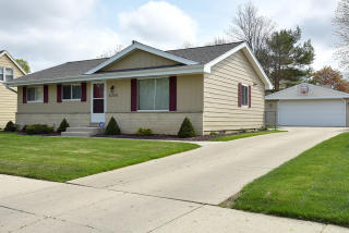 8350 106th St, Milwaukee, WI 53224-2612