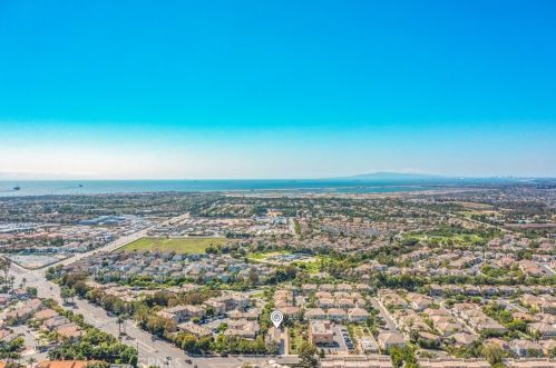 18835 Huntington St, Huntington Beach, CA 92648-1911