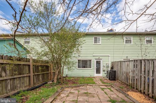 904 Bellows Ave, Fredericksburg VA  22405-1210 exterior