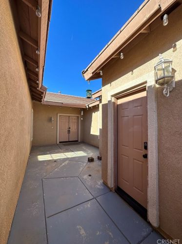 13662 Gateway Dr, Victorville, CA 92392-8324