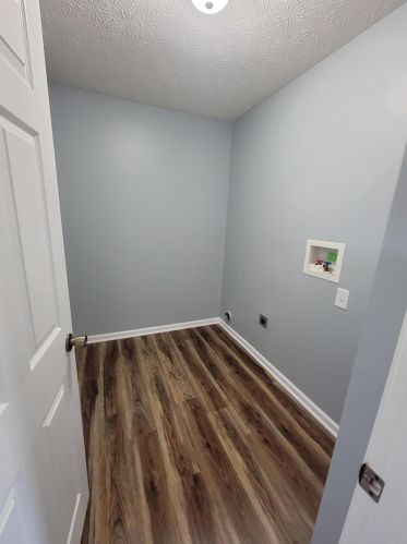 605 Barn St, Pataskala OH  43062-8064 exterior