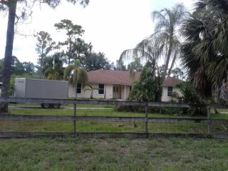 17831 42nd Rd, Town Of Loxahatchee Groves, FL 33470-2458