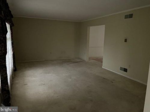 303 Forrest Ave, Shrewsbury PA  17361-1332 exterior