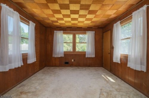 70 Highland Ave, Whippany NJ exterior