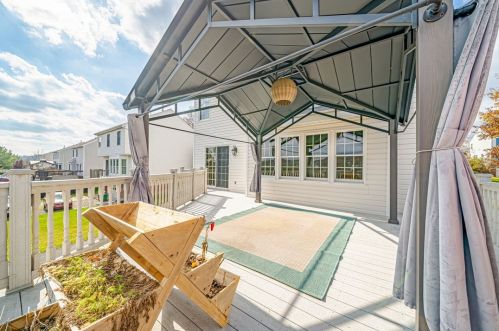 125 Trotwood Dr, Canonsburg PA  15317-9783 exterior