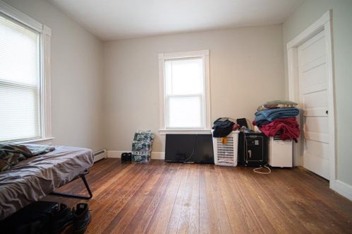 52 Scott Rd, Cumberland RI  02864-2812 exterior