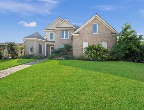 7315 Offats Point Cir, Galveston, TX 77551-1229