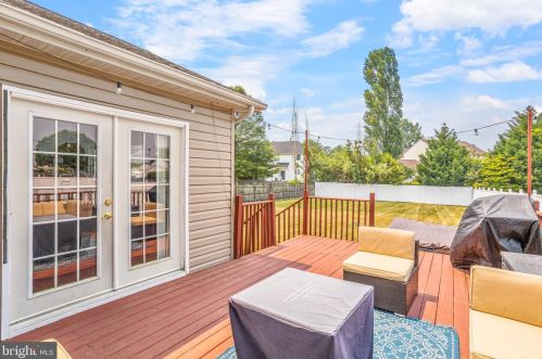 18 Elsworth Dr, Erial NJ  08081-4427 exterior