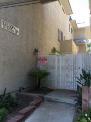 10330 Riverside Dr, North Hollywood, CA 91602-2436