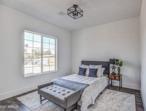 6434 12 St, Phoenix AZ 85086-4804 exterior