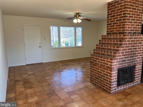 5938 Atteentee Rd, Springfield VA  22150-3908 exterior