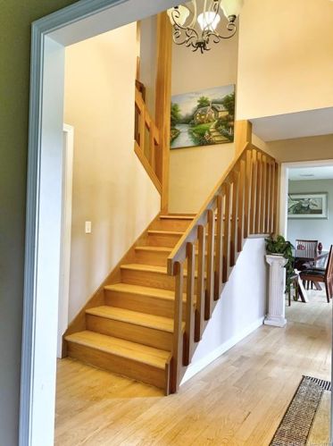 7 Orchard Farms Rd, Colchester CT  06415-2623 exterior