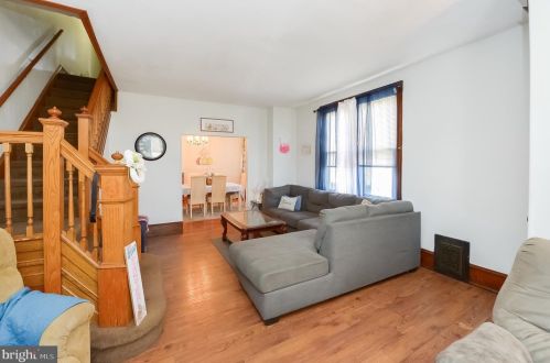 934 Hudson St, Gloucester, NJ 08030-1523