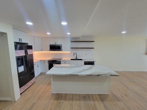 829 Beachfront Dr, Solana Beach, CA 92075-2602