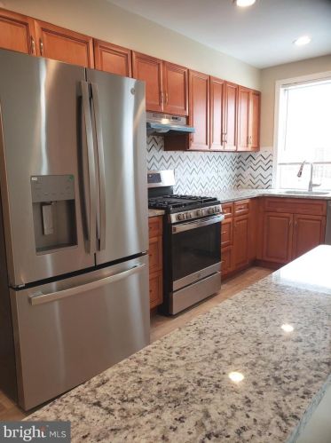 5151 C St, Philadelphia PA 19120-3621 exterior