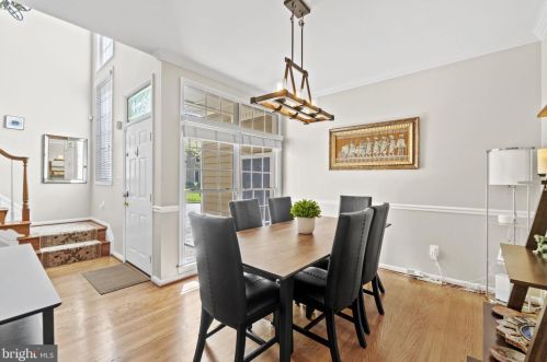 11410 Hollow Timber Ct, Herndon VA  20194-1980 exterior