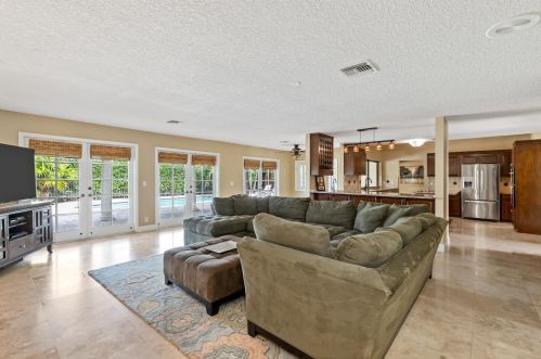 2022 Sunderland Ave, West Palm Beach FL  33414-7715 exterior