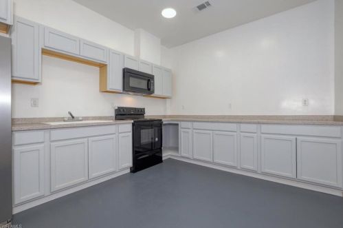 3503 75 St, Lehigh Acres FL 33971-6872 exterior