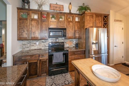 16680 Saguaro Ln, Sun City, AZ 85388-1156