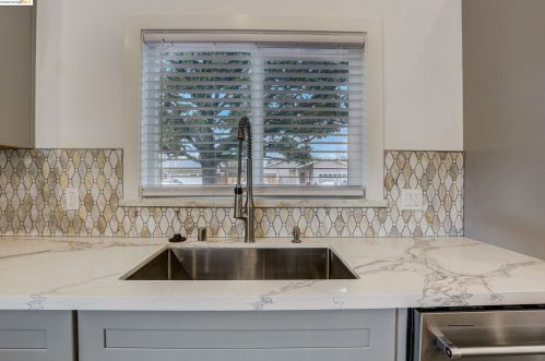 663 Starling Ave, Livermore CA  94551-6143 exterior