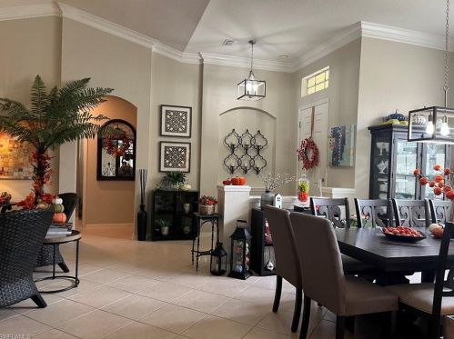 10620 Sir Michaels Place Dr, Bonita Springs, FL 34135-0704