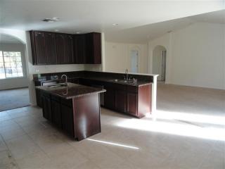 206 Whyte Ave, Roseville, CA 95661-5233