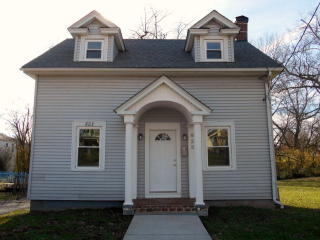 623 Chestnut St, Berea, KY 40403-1550