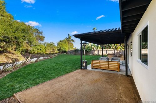 2216 Silver Peak Pl, Encinitas CA  92024-3145 exterior