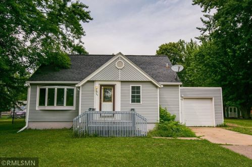 750 Newton St, Hammond, WI 54002-9307