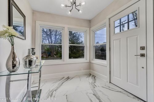 226 Davis Ave, Lacey NJ  08731-3519 exterior