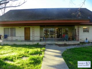 4393 State Highway 46, Seguin TX  78155-0141 exterior