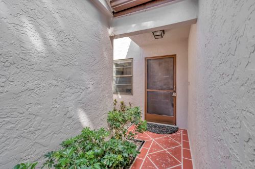 6346 Royal Manor Cir, Delray Beach, FL 33484-2405