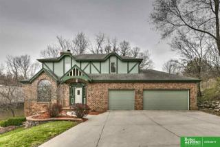 1703 Chaput Dr, Bellevue, NE 68005-4416