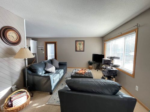 3956 Old Midway Rd, Duluth MN  55810-9747 exterior