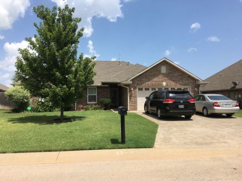 2315 Whispering Pine Blvd, Shawnee, OK 74804-2420