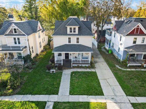 410 Beaver St, Beaver Dam WI  53916-1622 exterior