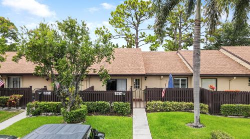 625 Sea Pine Way, West Palm Beach, FL 33415-8936